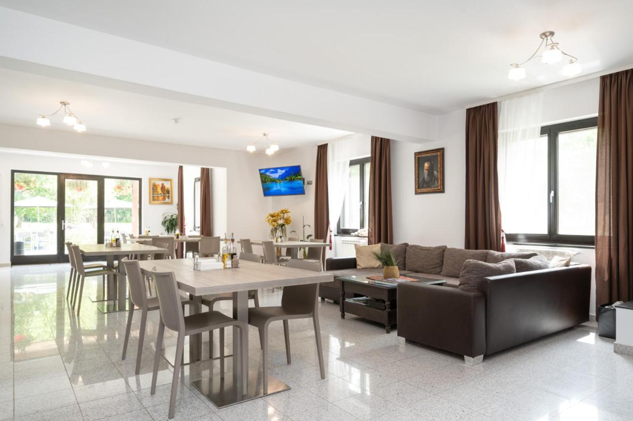 Pensiunea Negoiu Porumbacu de Sus Bagian luar foto