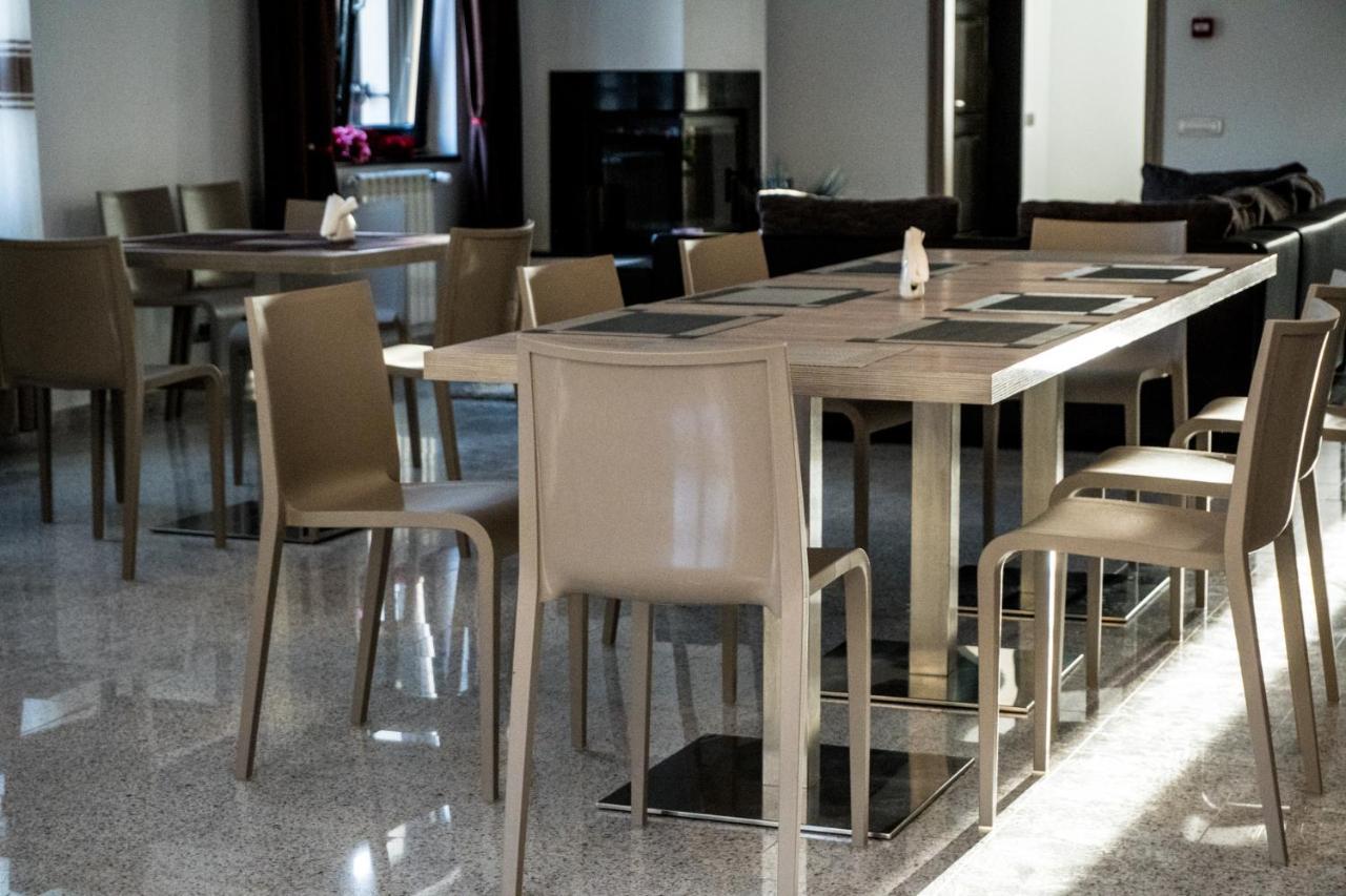 Pensiunea Negoiu Porumbacu de Sus Bagian luar foto